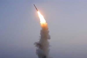کوریای شمالی یک«پرتابه ناشناس» به سمت دریا شلیک کرده‌ است