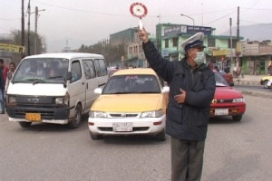 پولیس های اداره ترافیک کابل؛ به میدان های جنگ فرستاده میشوند