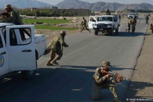 طالبان بر چندین پوسته امنیتی در ولسوالی جلریز حمله کردند