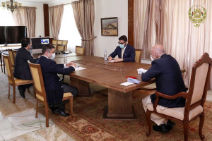 ملاقات رییس جمهور غنی با سفیر ملکی ناتو