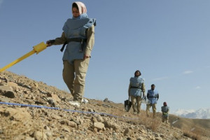 پاک‌سازی افغانستان از ماین‌های باقی مانده جنگ 10 سال زمان نیاز دارد