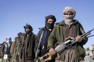 طالبان مسلح در ولایت‌های زابل و قندهار عقب نشینی کردند