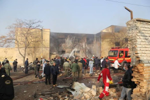 سقوط یک فروند هواپیمای جنگی در شهر تبریز