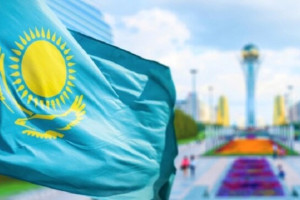 دومین بسته کمک‌های قزاقستان به کشور رسید