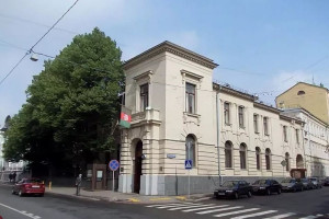سفارت افغانستان در مسکو به کاهش مصارف اقدام کرده است