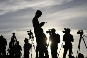 پرونده‌های خشونت علیه خبرنگاران بررسی شود