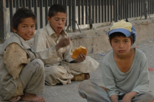 بیش از 13میلیون کودک افغان نیاز به کمک دارند