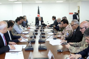 رئیس جمهور در جلسه فوق العاده وضعیت امنیتی غزنی را بررسی کرد