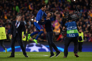 تیم فوتبال بارسلونا اسپانیا دردقیقه 95 از حذف فرار کرد