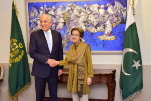 دیدار زلمی خلیلزاد با معاون وزیر خارجه پاکستان