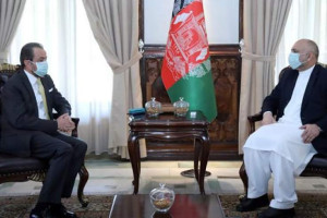 گفتگوی اتمر با وزیر خارجه مالدیف و سفیر ترکیه در کابل
