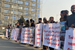 تظاهرات علیه تحریم‌های آمریکا در شهر کابل