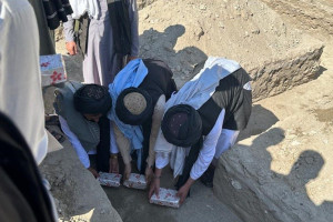 ملل متحد در لغمان برای بیجاشدگان سرپناه میسازد