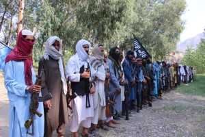 ۳۴ داعشی و ۶ طالب در کنر به دولت تسلیم شدند