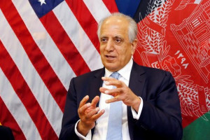خلیل‌زاد: کابل و اسلام‌آباد را به همکاری تشویق می‌کنیم