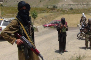 30 مسافر در مسیر قندهار از سوی طالبان ربوده شدند