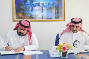 صندوق همبستگی اسلامی برای زلزلهزدگان کنر کمک مالی ارائه میکند