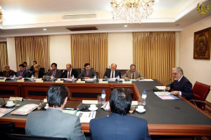 کمیته اقتصادی شورای وزیران؛ ضرر شرکت های قراردادی را بررسی میکند