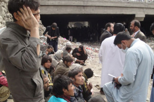 260 معتاد از زیر پل سوخته کابل جمع آوری شدند