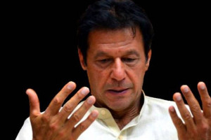 عمران خان: در مورد صلح افغانستان مشوره نمی‌دهم، دعا می کنم