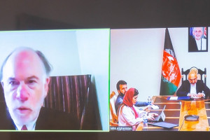 گفتگوی اتمر با شارژدافیر سفارت امریکا در کابل