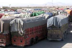  پاکستان واردات میوه از افغانستان را تعلیق کرد