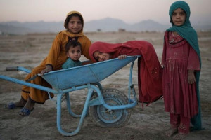 اگر فقرزدایی نشود، میلیون‌ها افغان می‌میرند