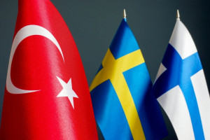 رهبران سویدن و فنلند برای گفتگو بر سر عضویت ناتو به ترکیه رفتند