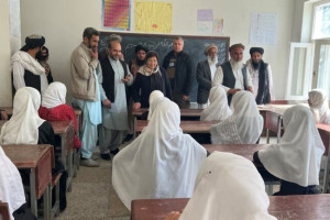 اوتنبایوا: به دختران اجاز آموزش داده شود