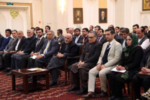 افغانستان باید از کشور وارداتی به صادراتی تبدیل شود