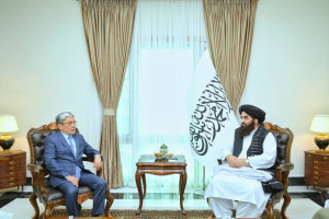دیدار متقی با سفیر قزاقستان در کابل 