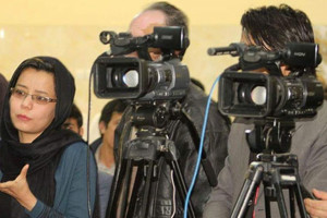 طالبان با زنان و خبرنگاران در چارچوب شریعت رفتار می‌کنند