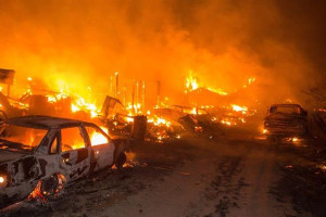 هفتمین روز آتش سوزی در کالیفرنیای آمریکا