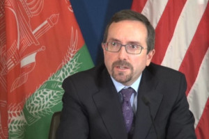 سفیر امریکا: طالبان حمله انتحاری در تخار را نکوهش کنند