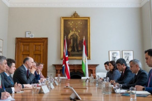هیات‌های تاجیکستان و بریتانیا در مورد افغانستان گفتگو کردند