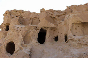 تخریب و تاراج آثار تاریخی در جاغوری