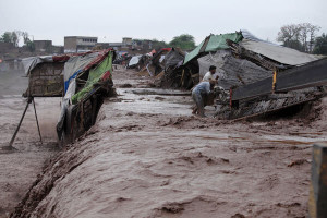 پاکستان؛ باران‌ همراه با سیلاب نزدیک به ۸۰ قربانی گرفت