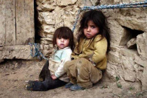 آمارکودکان زیر خط فقر در افغانستان سه درصد افزایش یافته است