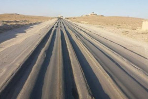 جاده های ناهموار افغانستان بیشتر از جنگ قربانی می‌گیرد