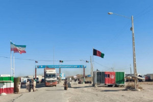 مقام‌های مرزی افغانستان و ایران در مرز اسلام قلعه  گفتگو کردند