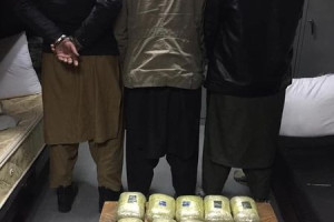 بازداشت شش قاچاقبر مواد مخدر از کابل و قندهار