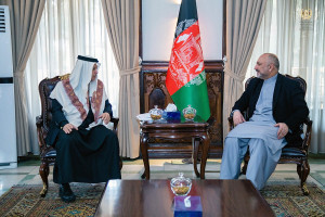 سفیر قطر در کابل به دیدار اتمر رفت