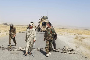 طالبان جاده عمومی قندهار- ارزگان را تخریب کردند