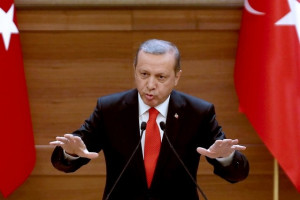 کشور ترکیه دو مقام آمریکایی را تحریم می کند