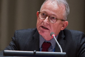 زنان معترض انتقاد کردند