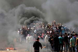 نزدیک به هزار معترض فلسطینی در غزه؛ کشته و زخمی شدند