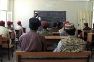 طالبان روی تجدید نصاب تعلیمی مکاتب کار می‌کنند