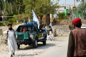 انفجار بر موتر حامل نیروهای طالبان در ننگرهار