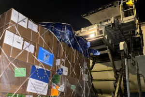 محموله کمک‌های اتحادیه اروپا برای زلزله‌دگان هرات به کابل رسید