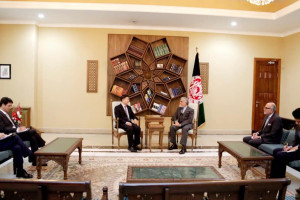 دیدار عبدالله با سفرای امریکا، چین و اتحادیه‌ی اروپا در کابل